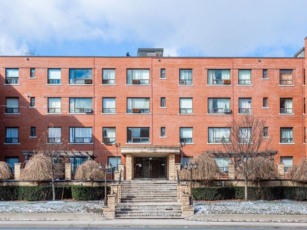Photo of 2550 Bathurst Street #Suite 218, Toronto, ON M6B 2Z2 (MLS # C13174866)
