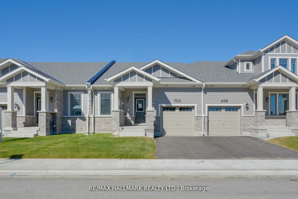 Photo of 700 Sargeant Place, Innisfil, ON L9S 0R9 (MLS # N12744374)