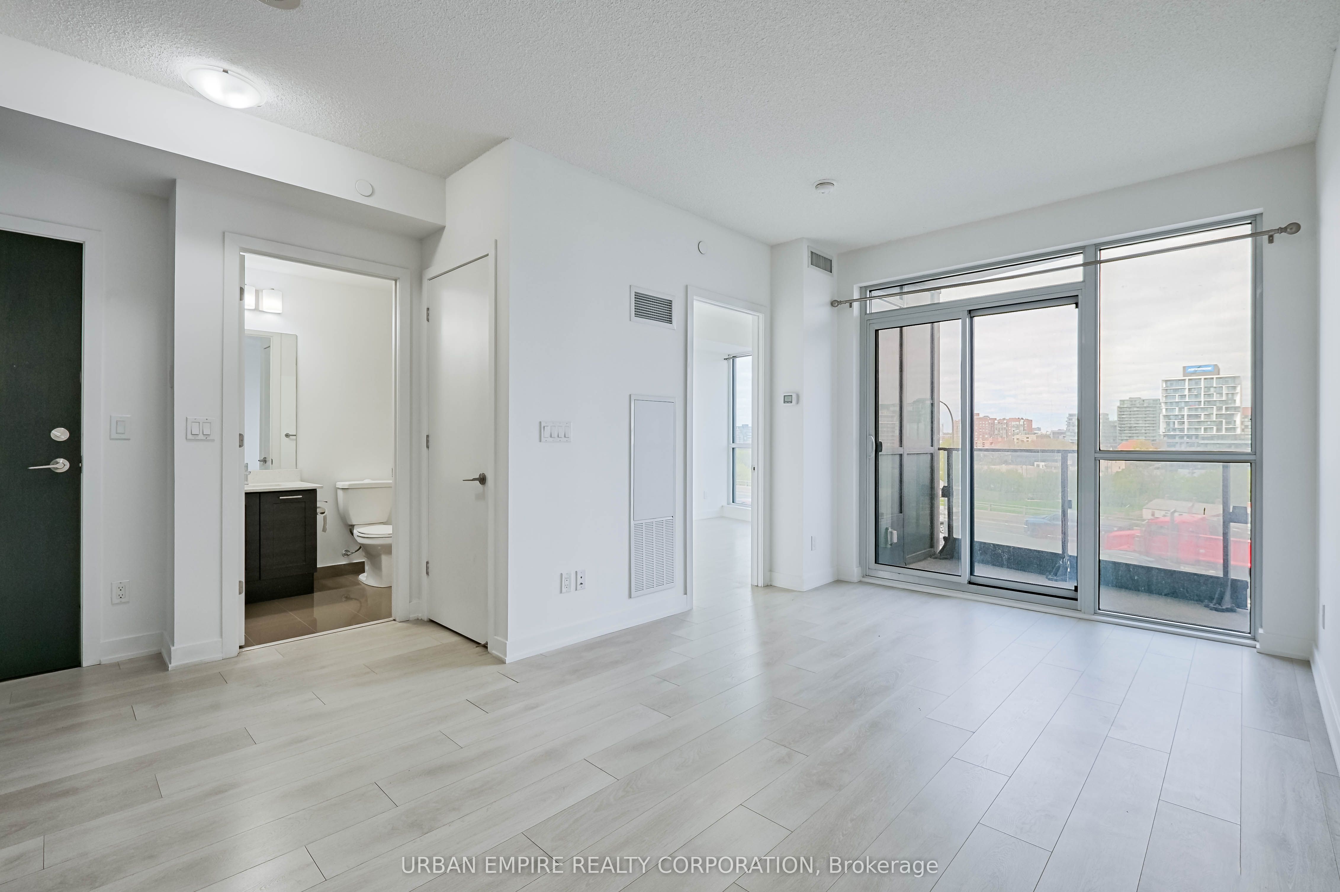 50 Bruyeres Mews 913