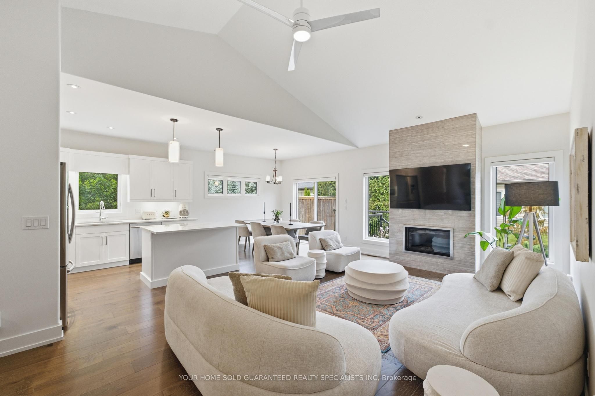 2 PROSPECT Lane