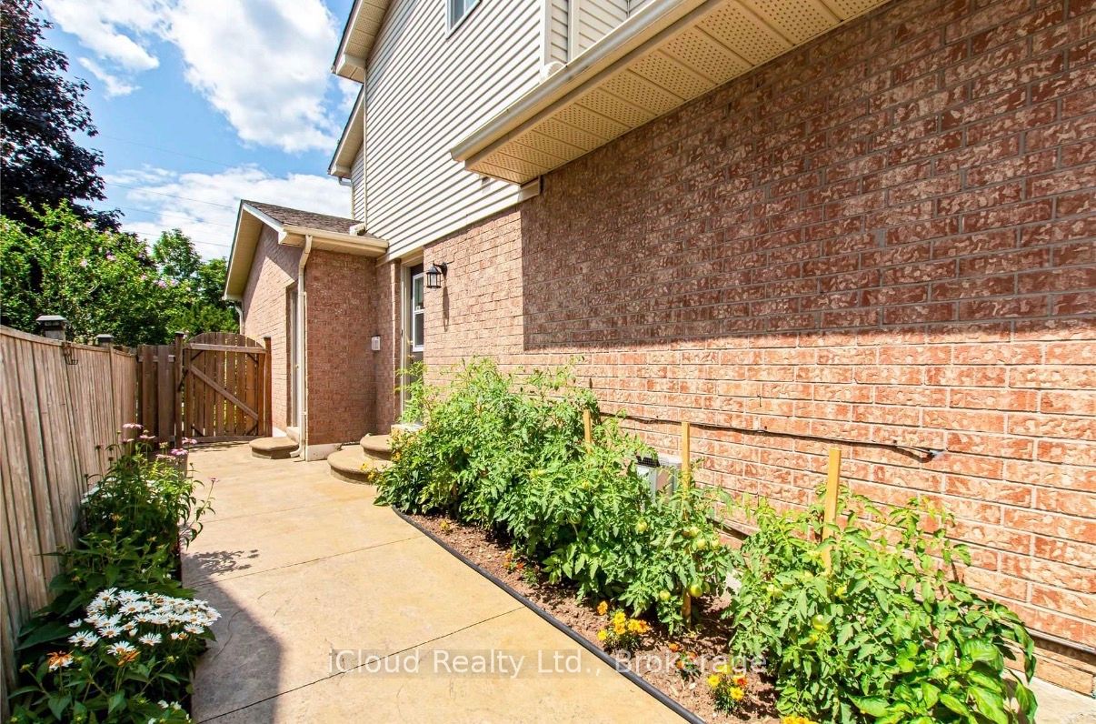 2067 Hunters Wood Drive