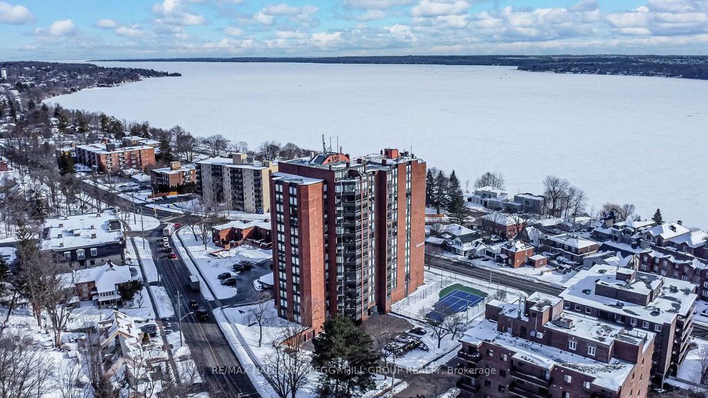 Photo of 181 Collier Street #803, Barrie, ON L4M 5L6 (MLS # S12704736)