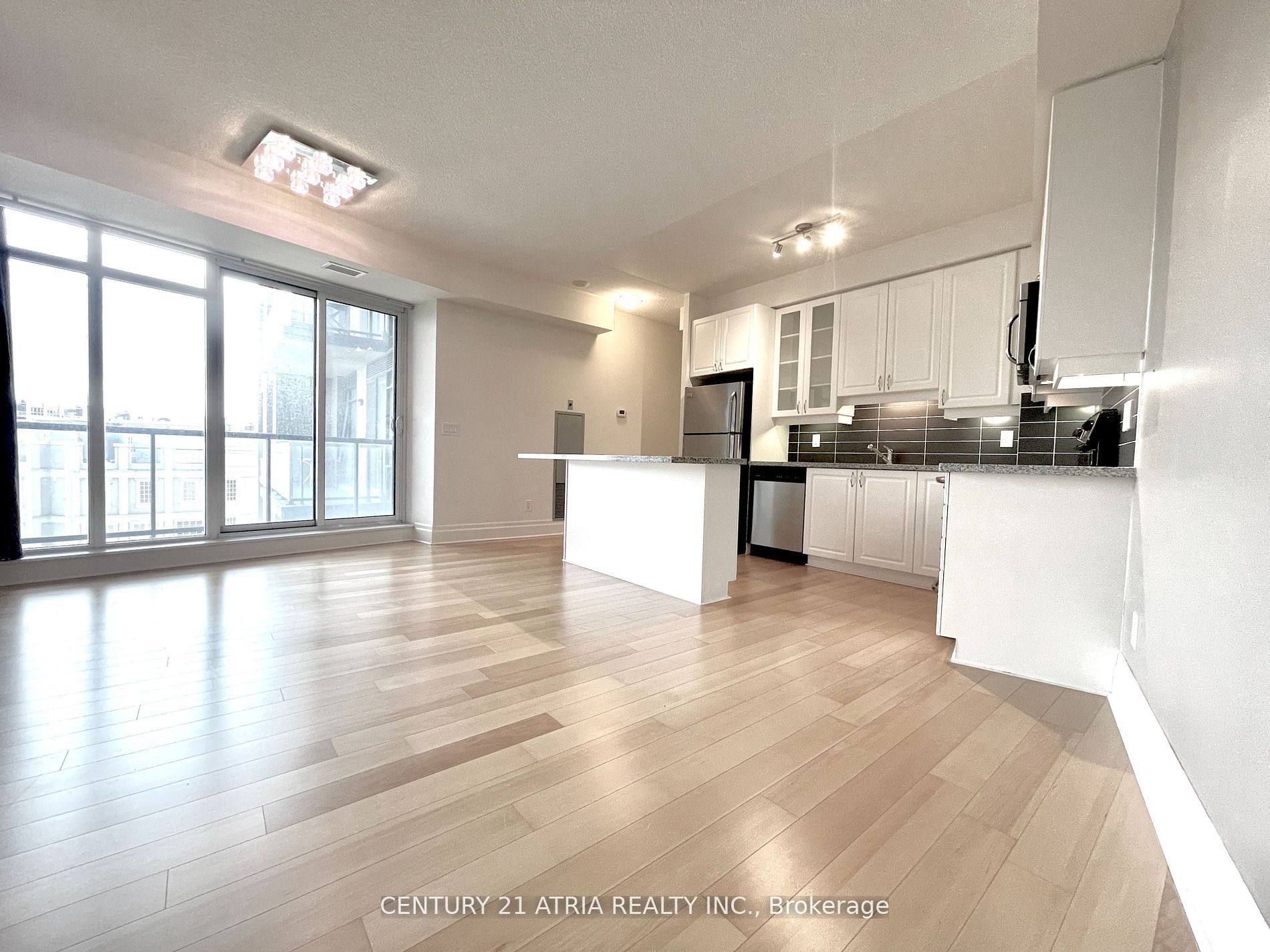 111 Upper Duke Crescent 520