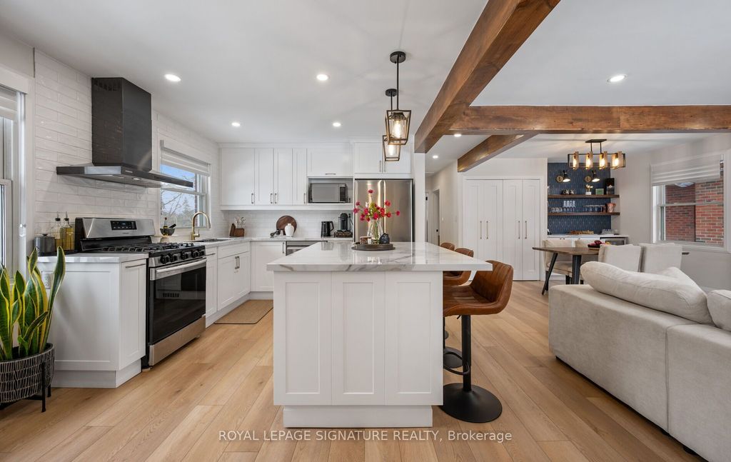 Photo of 357 Rossland Road E, Oshawa, ON L1G 2X2 (MLS # E12809906)