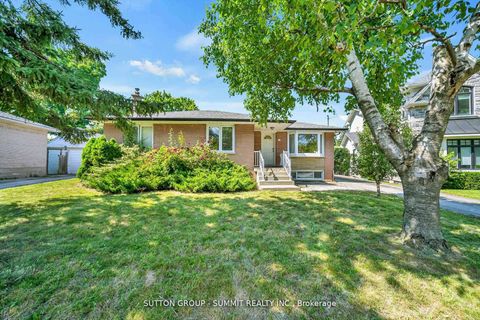 465 Seaton Drive Oakville ON L6L 3Y3