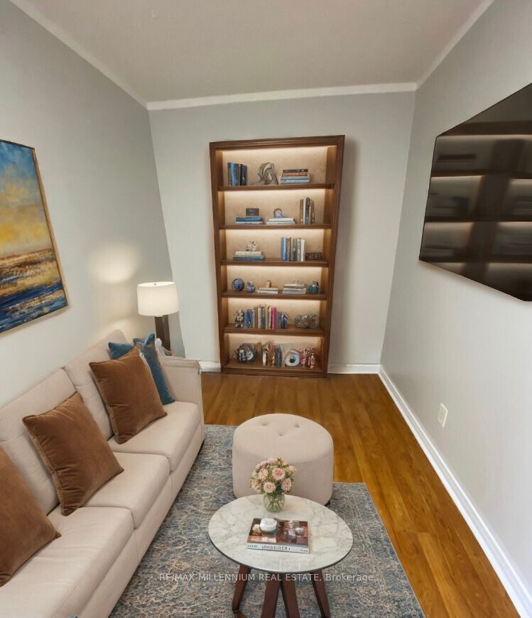 4850 Glen Erin Drive 1102