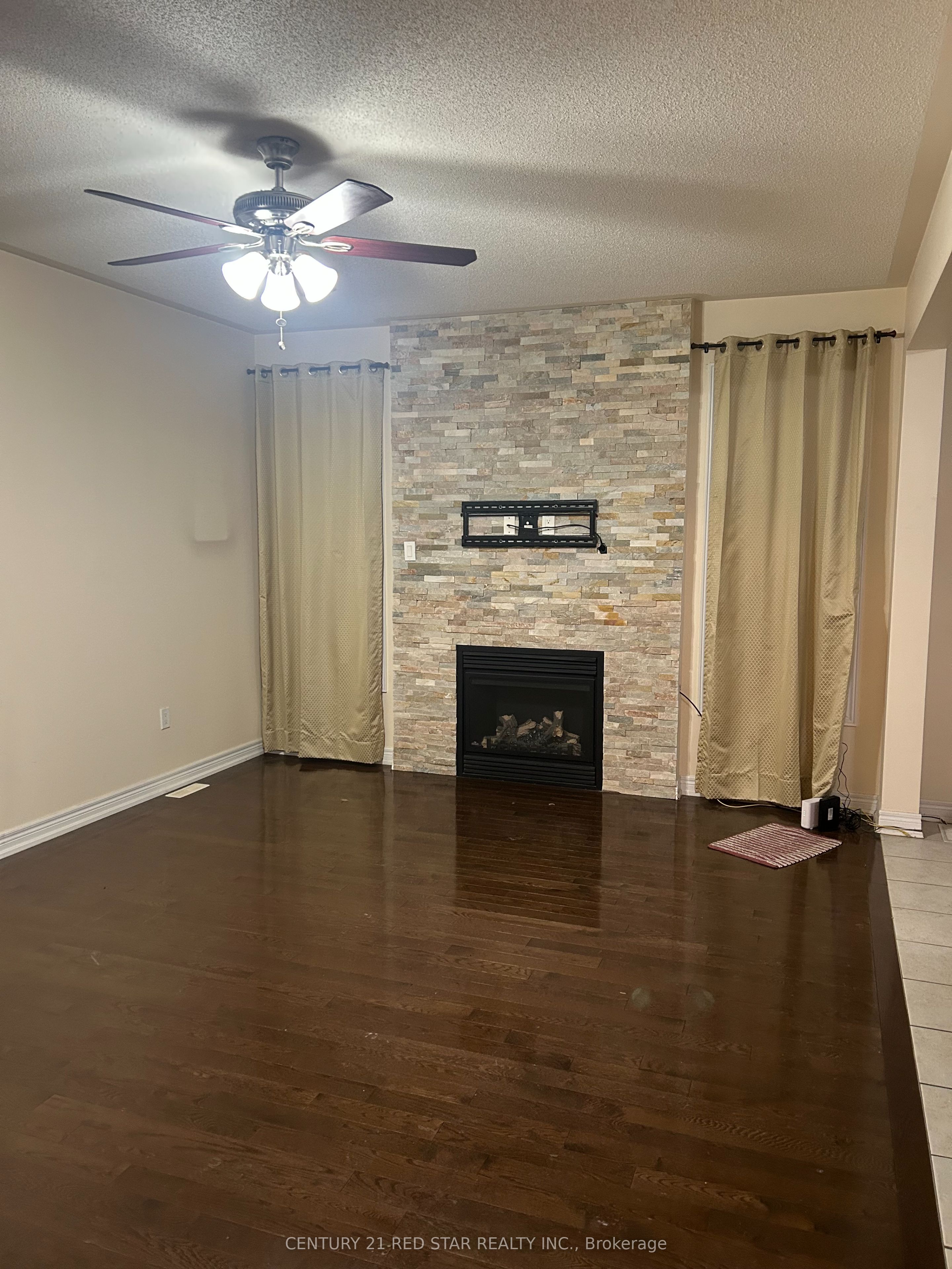 55 Chesterwood Crescent