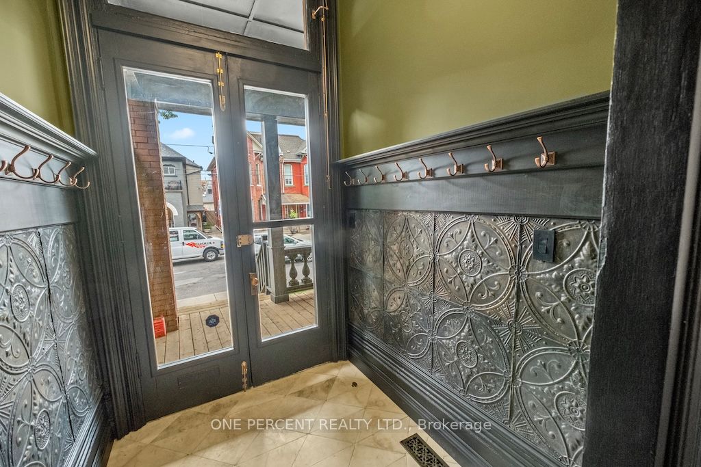 Photo of 143 Catharine Street N, Hamilton, ON L8R 1J5 (MLS # X13729748)