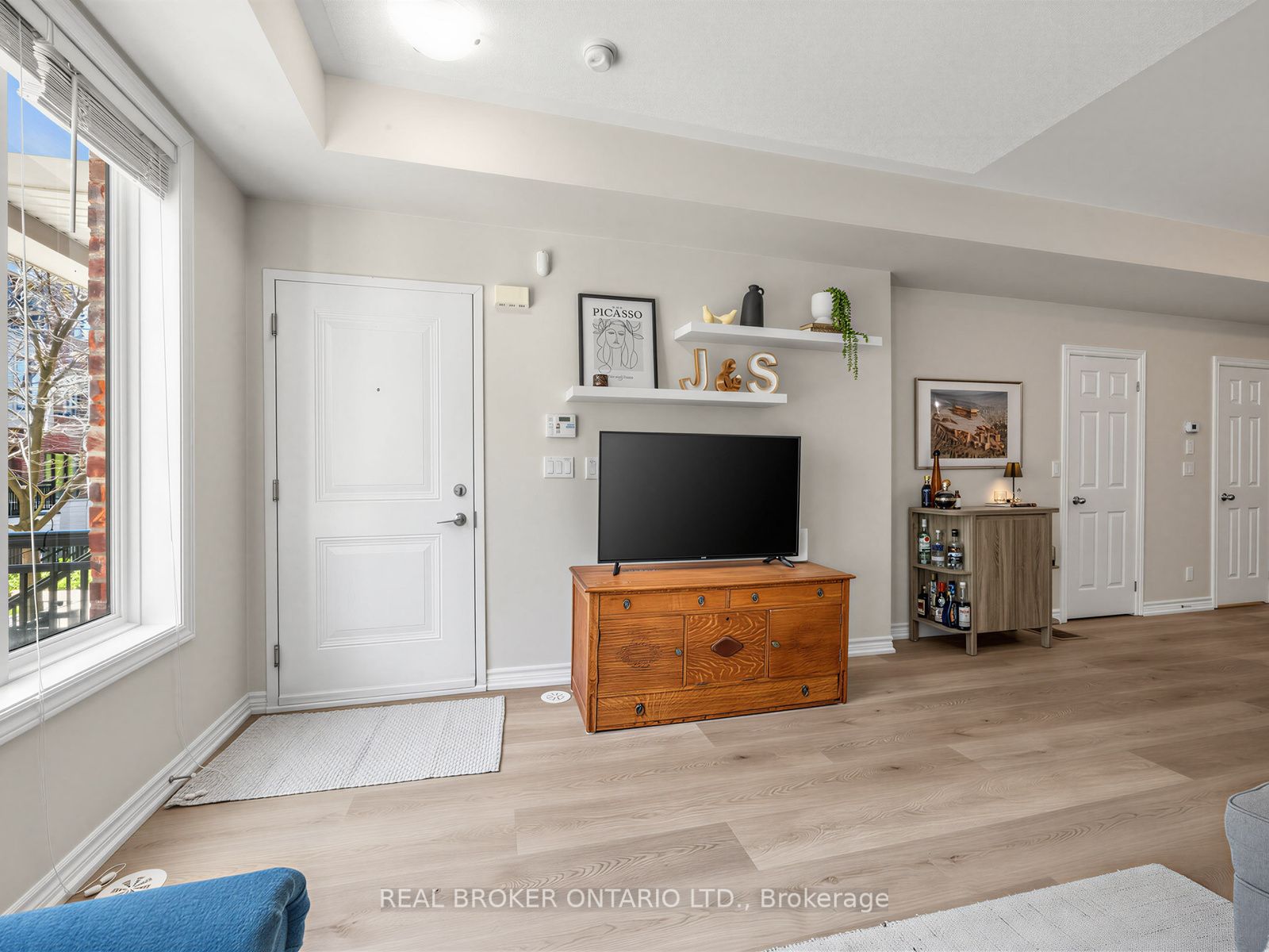 30 Carnation Avenue 88