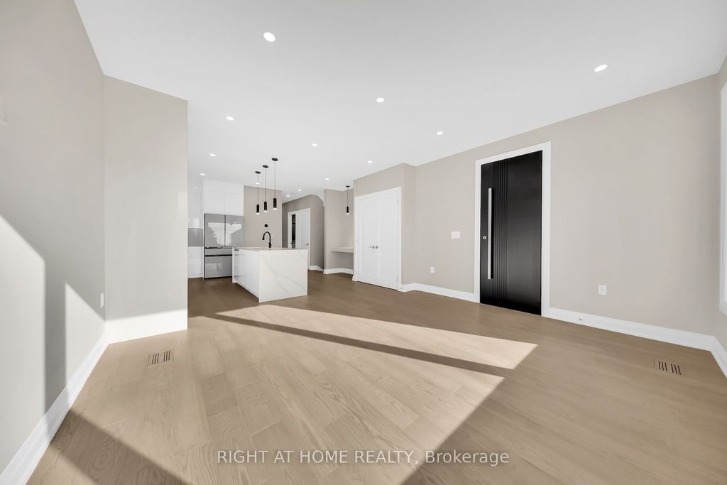 Photo of 78 Bowie Avenue, Toronto, ON M6E 2P5 (MLS # W12501534)