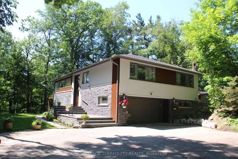 59 Leggett Avenue Main Toronto ON M9P 1X3