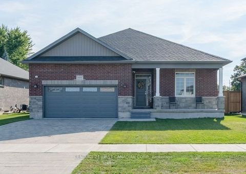Photo of 125 SPENCER Avenue, Lucan Biddulph, ON N0M 2J0 (MLS # X12413021)