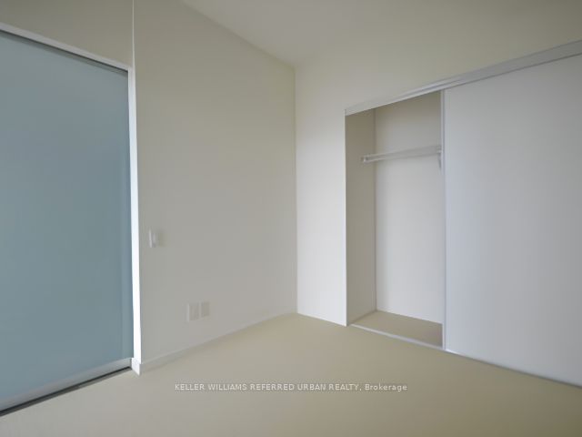 105 The Queensway Avenue 2607