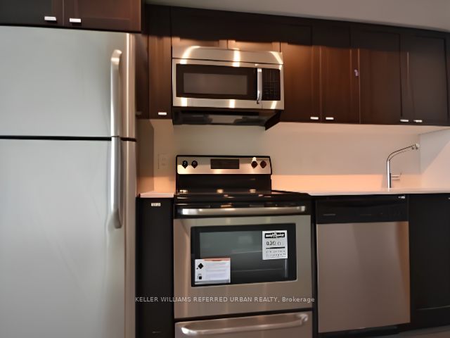 105 The Queensway Avenue 2607