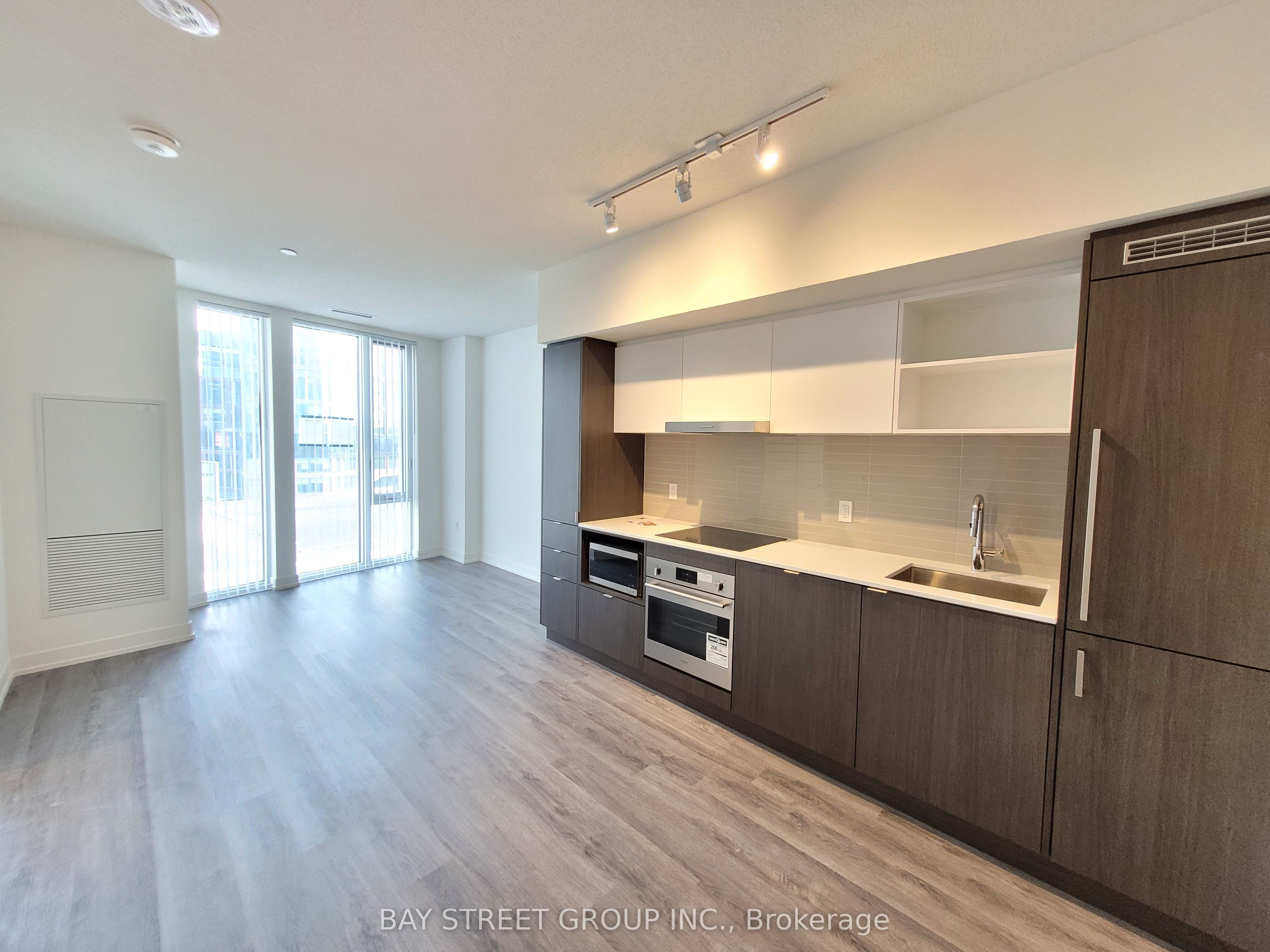 138 Downes Street 806