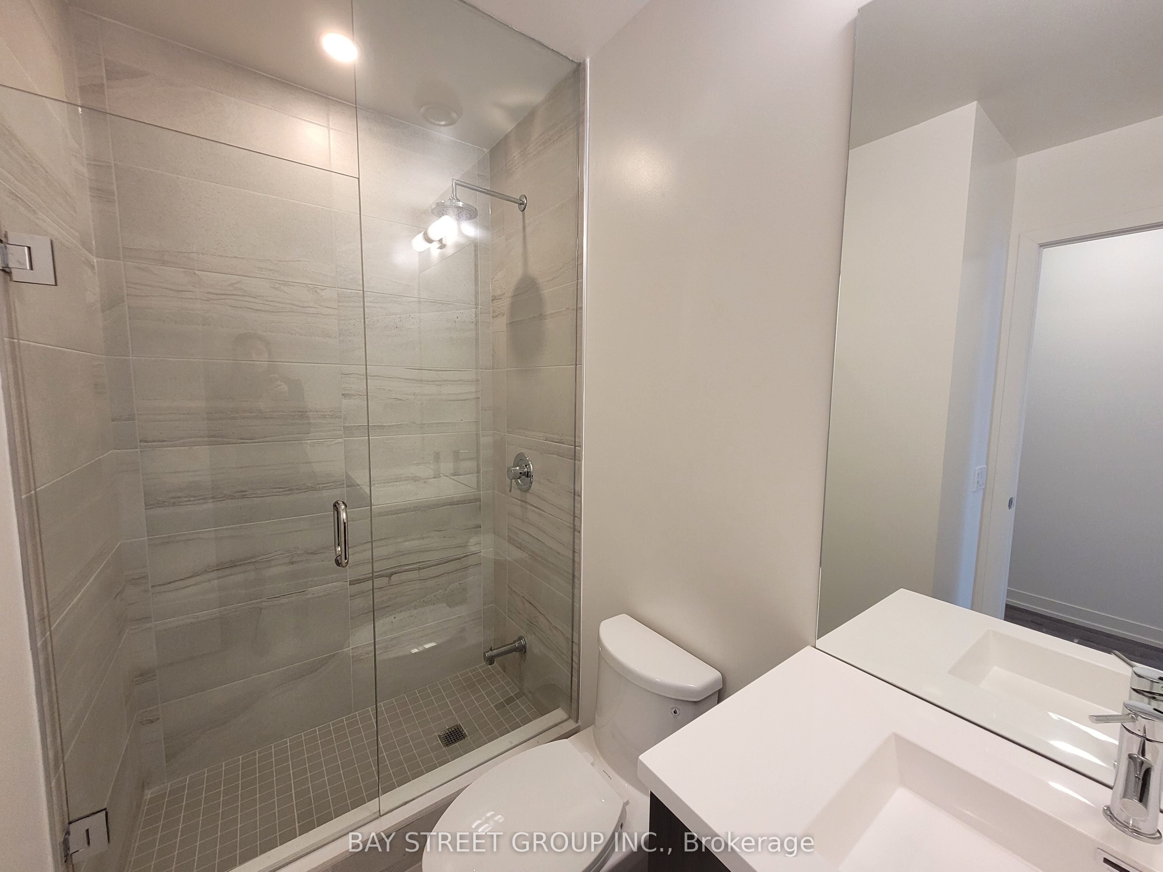 138 Downes Street 806