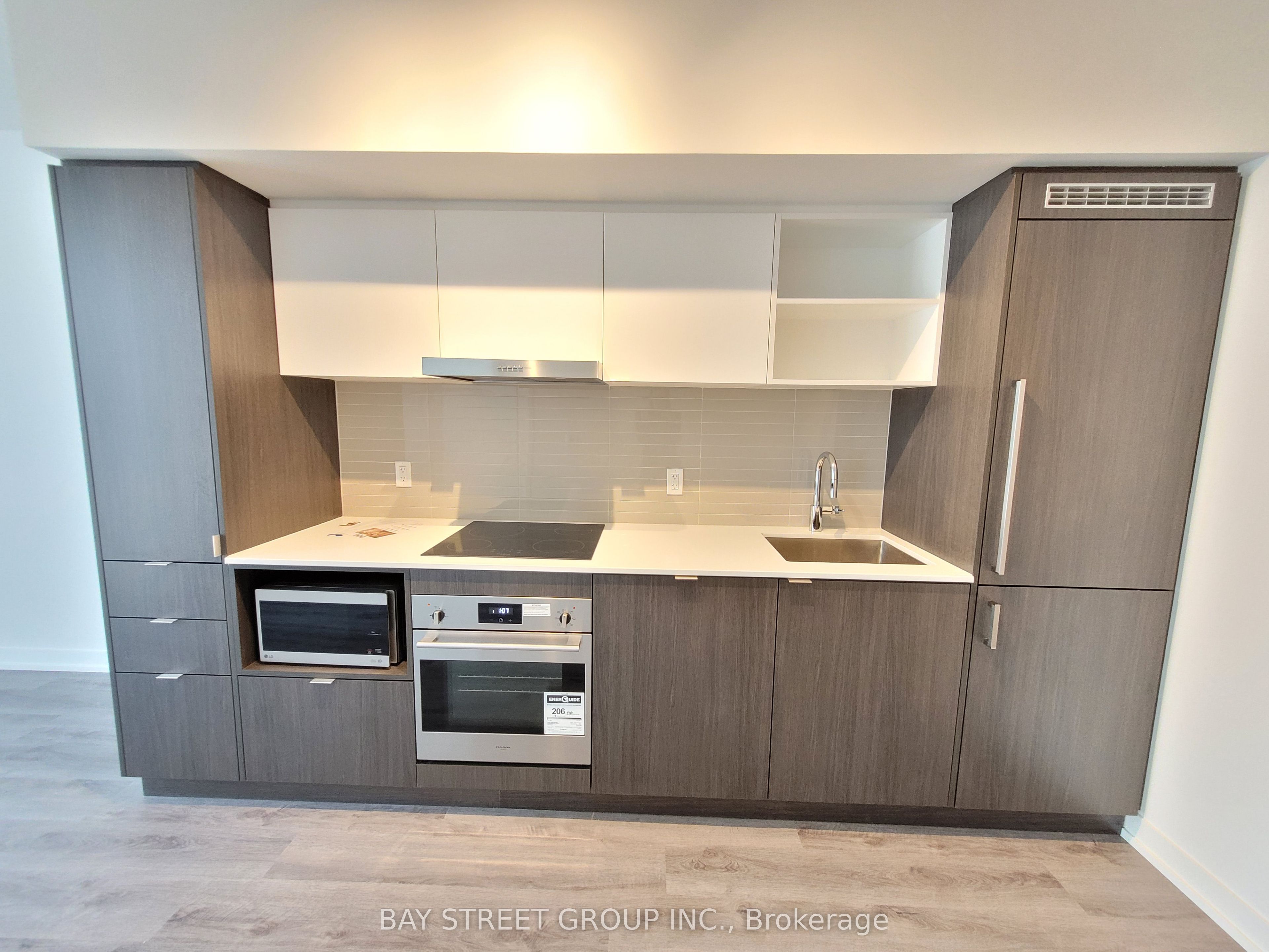 138 Downes Street 806