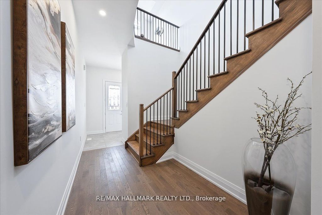 Photo of 15 Aida Place N, Richmond Hill, ON L4E 2Y5 (MLS # N13100480)