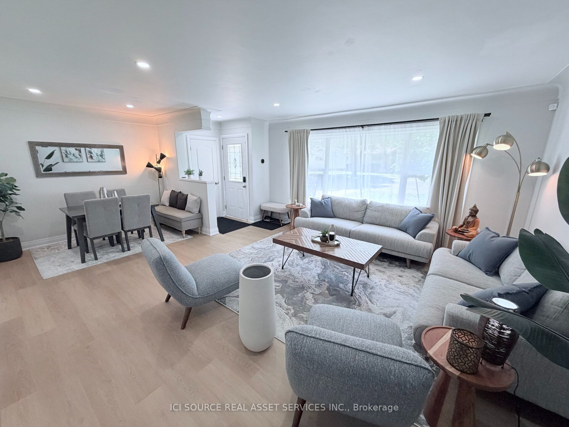 10 Draper Drive