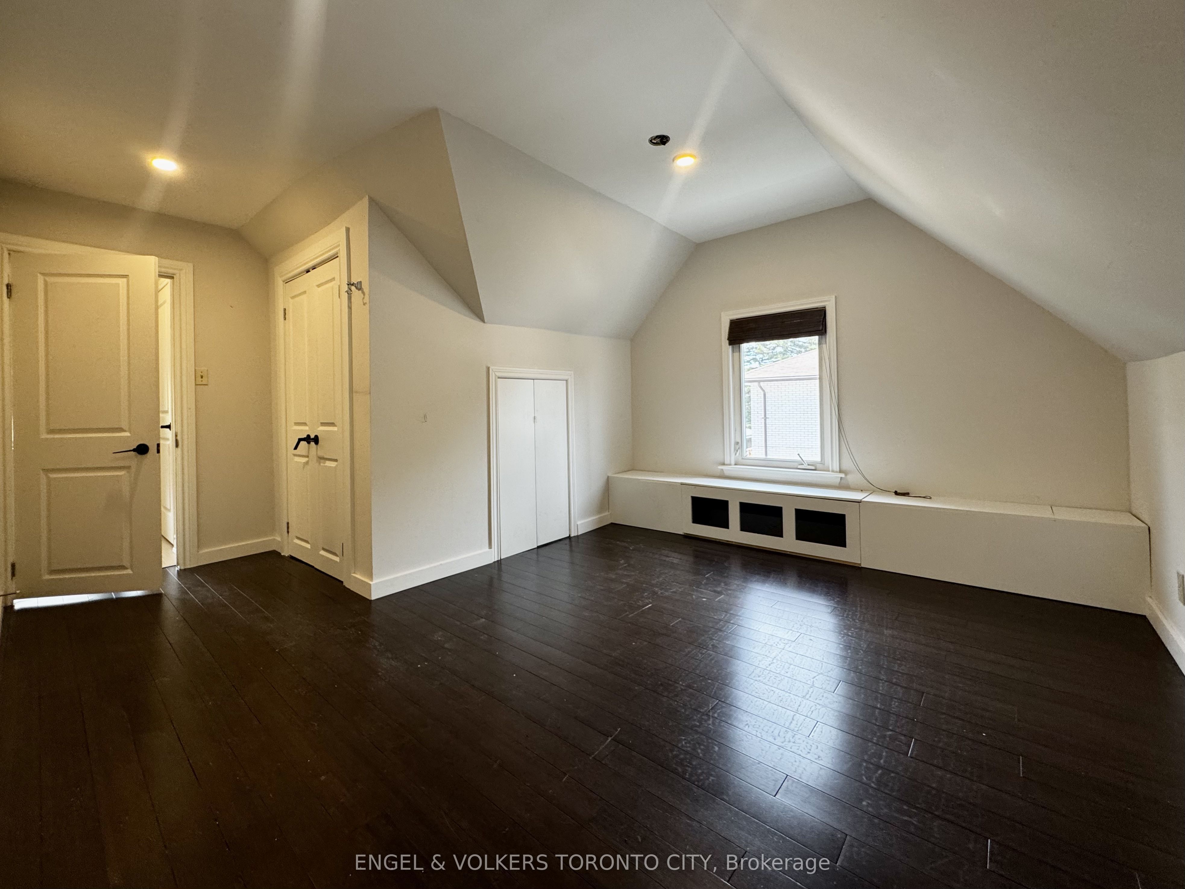 185 Rumble Avenue 2nd Fl