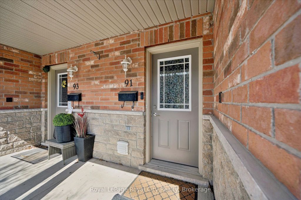 Photo of 91 Lambeth Way, Guelph, ON N1L 0H1 (MLS # X13077646)