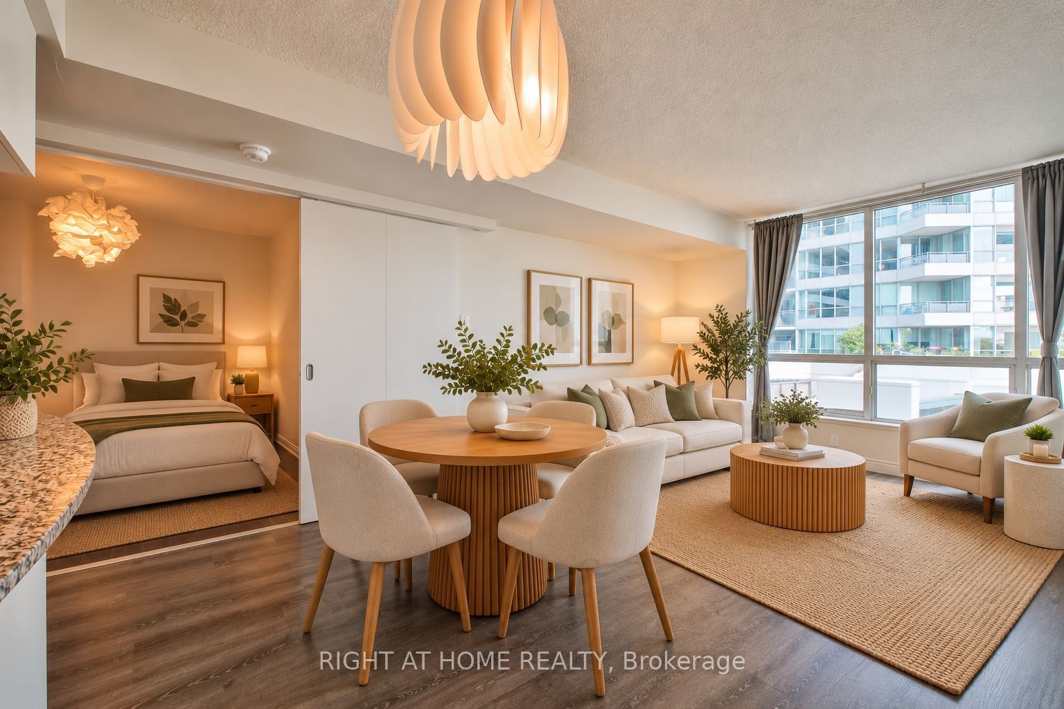 230 Queens Quay W 222