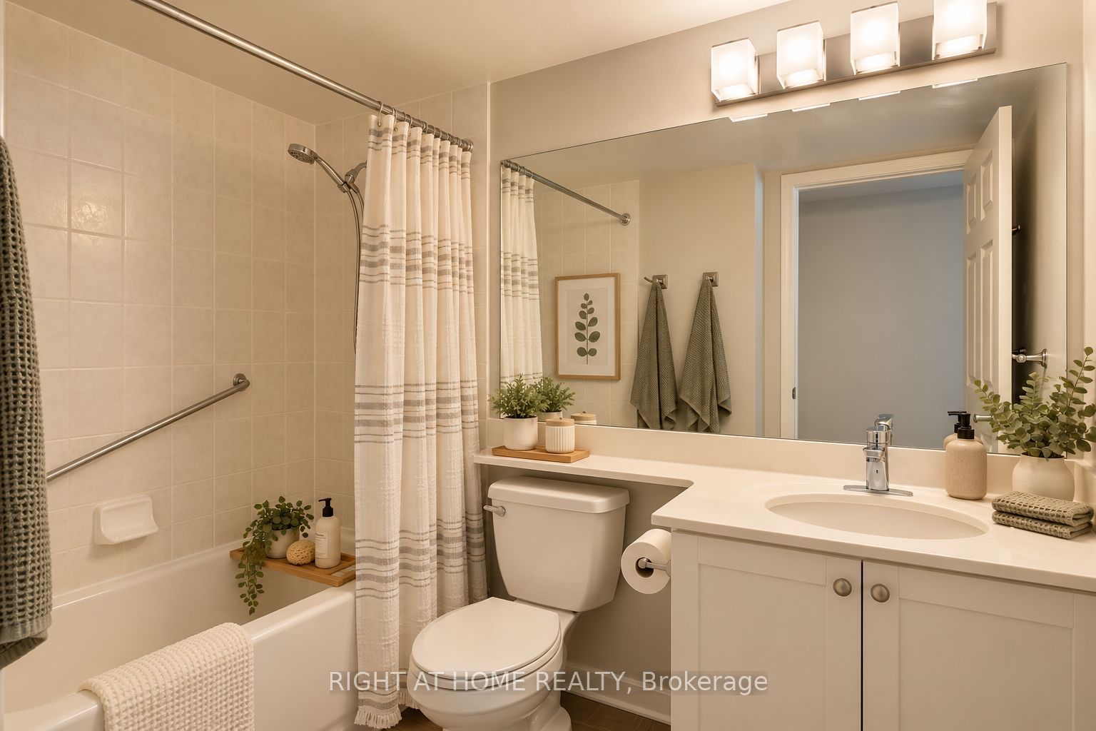 230 Queens Quay W 222