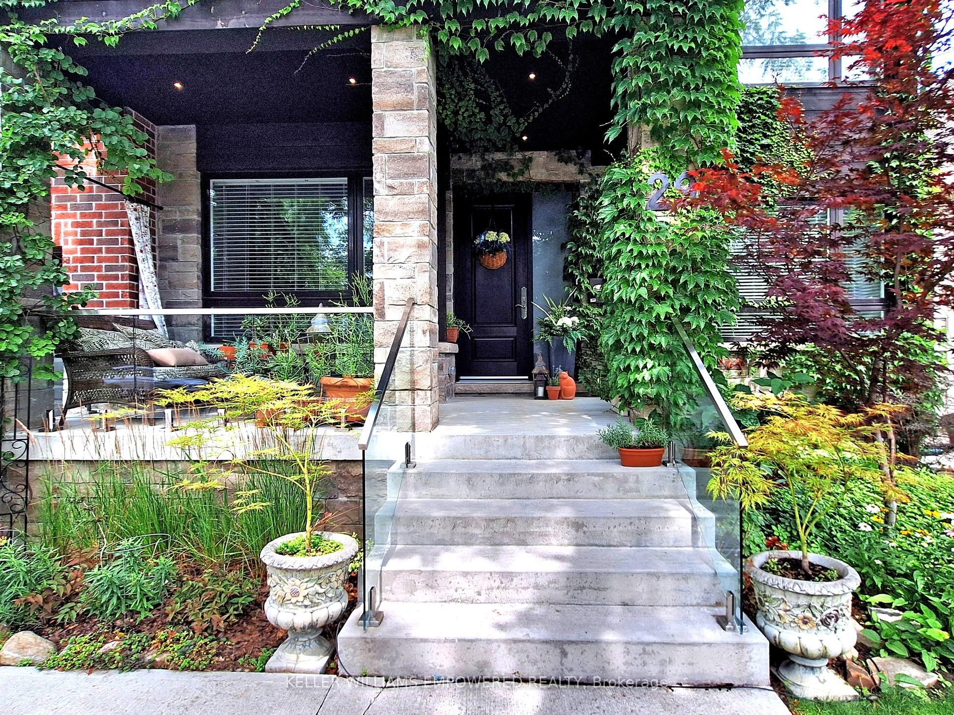 29 Bedford Park Avenue