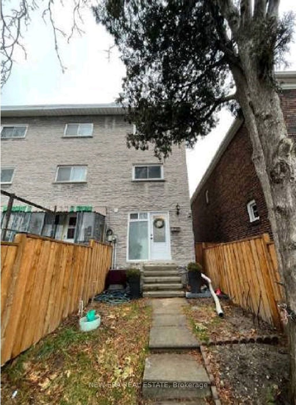 Photo of 48 Carr Street, Toronto, ON M5T 1B7 (MLS # C12399831)