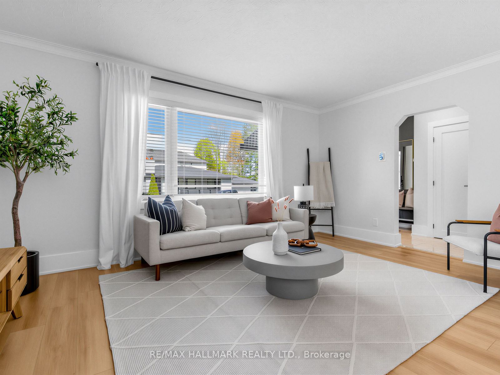 1 Ferncliff Court