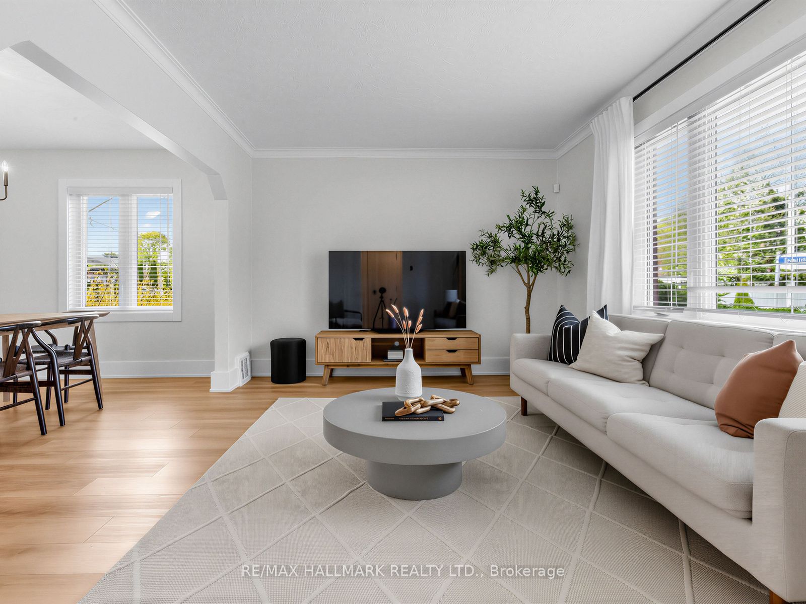 1 Ferncliff Court
