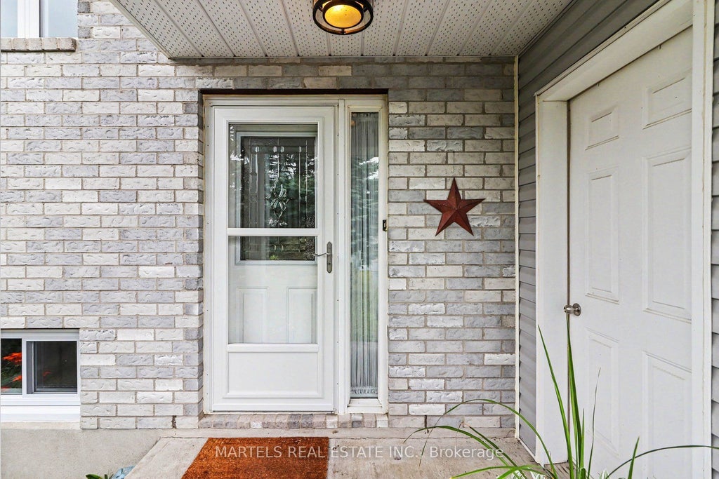 Photo of 879 Lawrence Street, Clarence-Rockland, ON K4K 1M8 (MLS # X13750974)