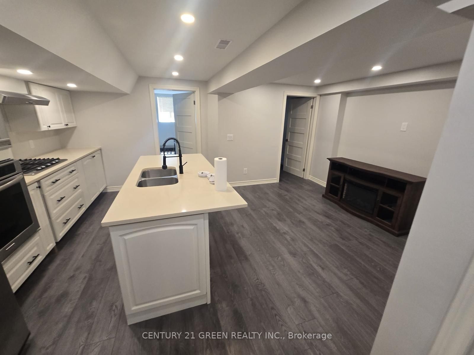 2483 Old Brompton Way Lower