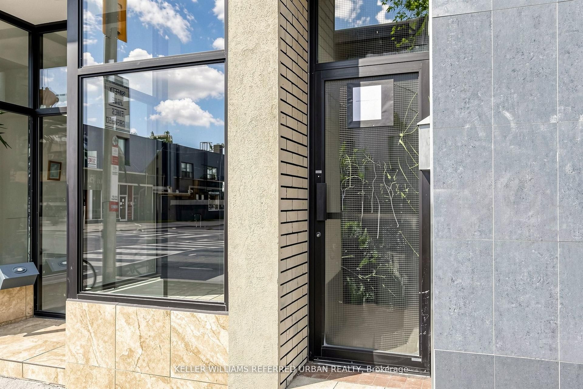 1218 Bloor Street W