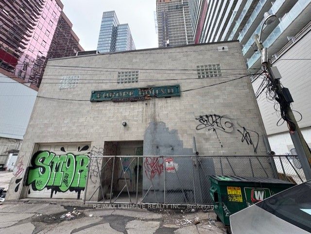 381-383 King Street W