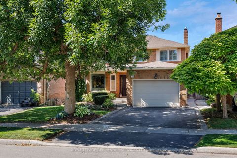 1559 Stoneybrook Trail Oakville ON L6M 2R4