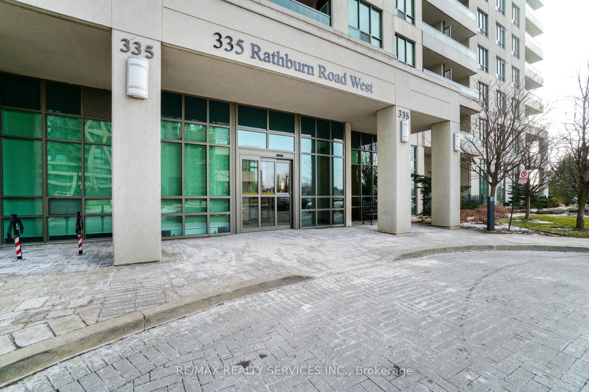 335 Rathburn Road W 1710