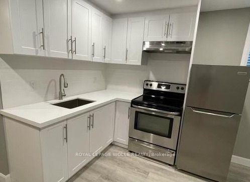 369 Sienna Crescent LOWER