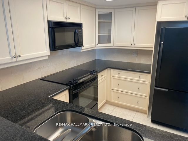 33 Weldrick Road E 912