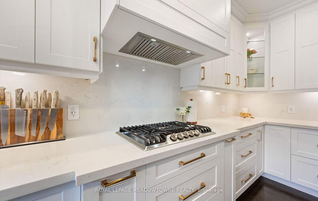 Photo of 12 Shediac Road, Brampton, ON L6Y 0V8 (MLS # W13520722)
