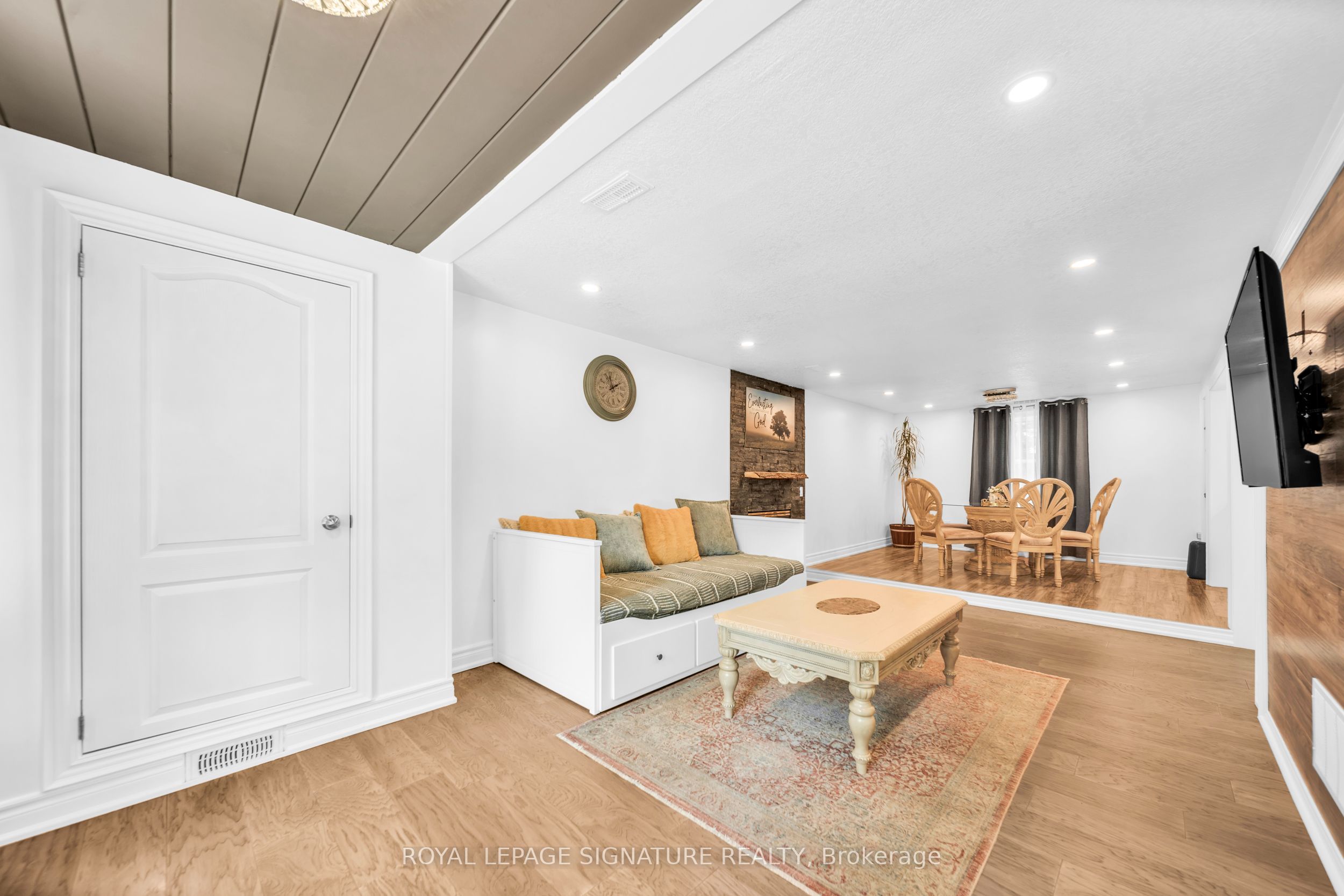 2020 Kate Avenue