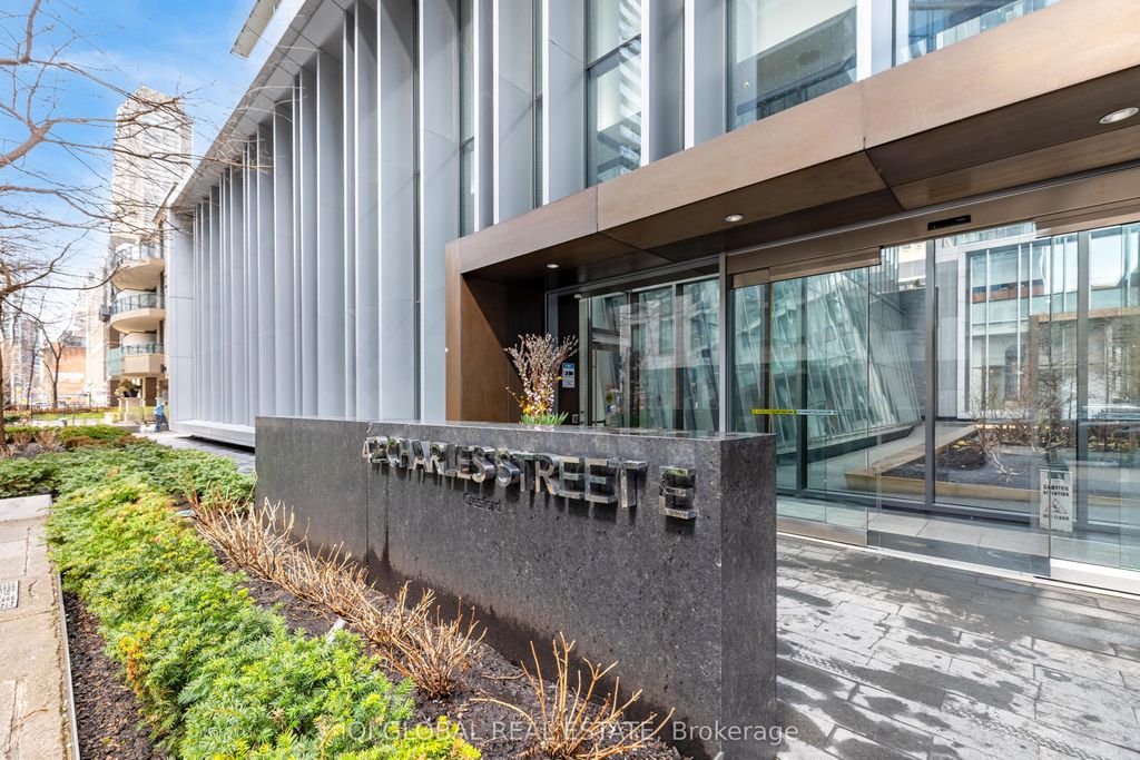 Photo of 42 Charles Street #2304, Toronto, ON M4Y 0B7 (MLS # C13029794)