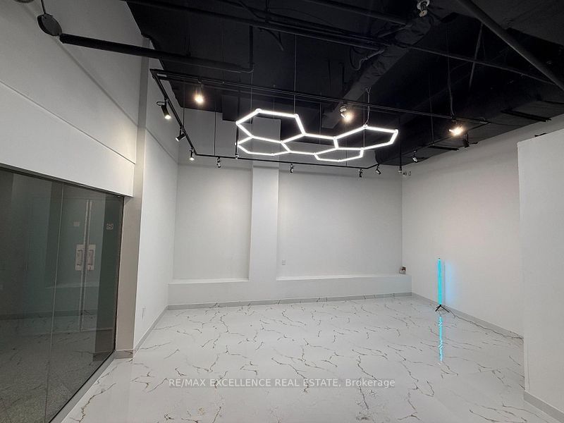 222 Spadina Avenue 139