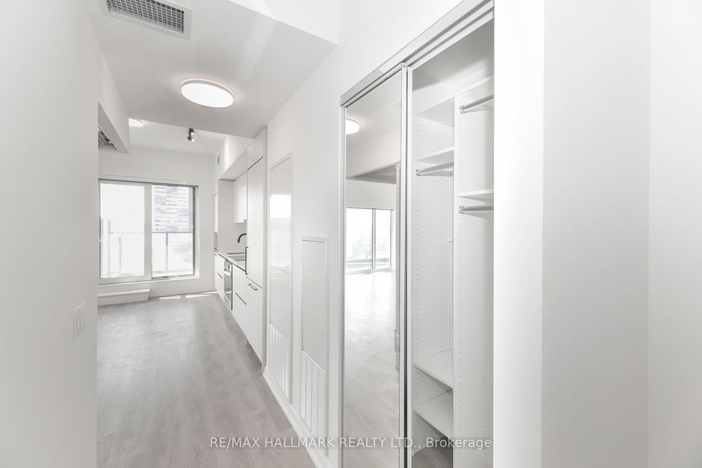 Photo of 1285 Dupont Street #503, Toronto, ON M6H 0E3 (MLS # W12434499)