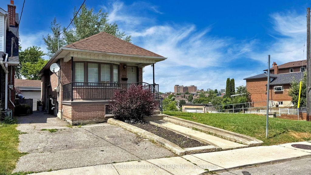 Photo of 122 Hatherley Road, Toronto, ON M6E 1W5 (MLS # W12423020)