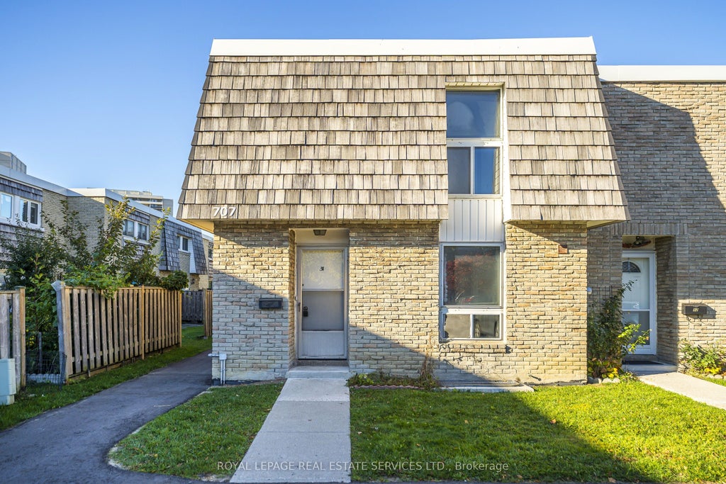 Photo of 707 Burnhamthorpe Road #51, Toronto, ON M9C 2Z6 (MLS # W14105752)
