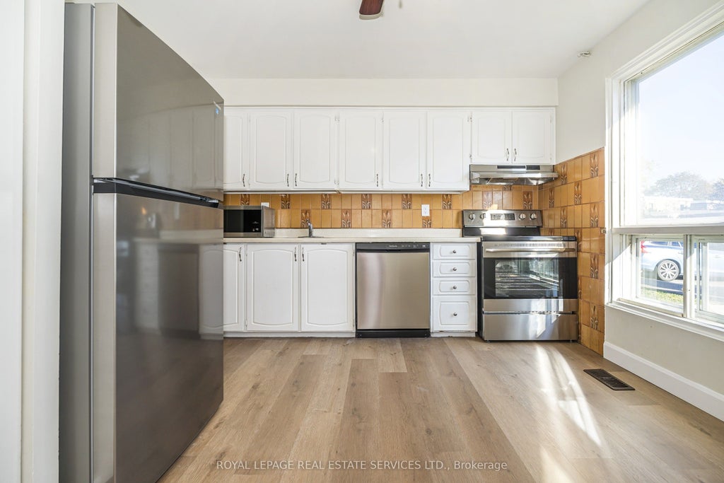 Photo of 707 Burnhamthorpe Road #51, Toronto, ON M9C 2Z6 (MLS # W14105752)