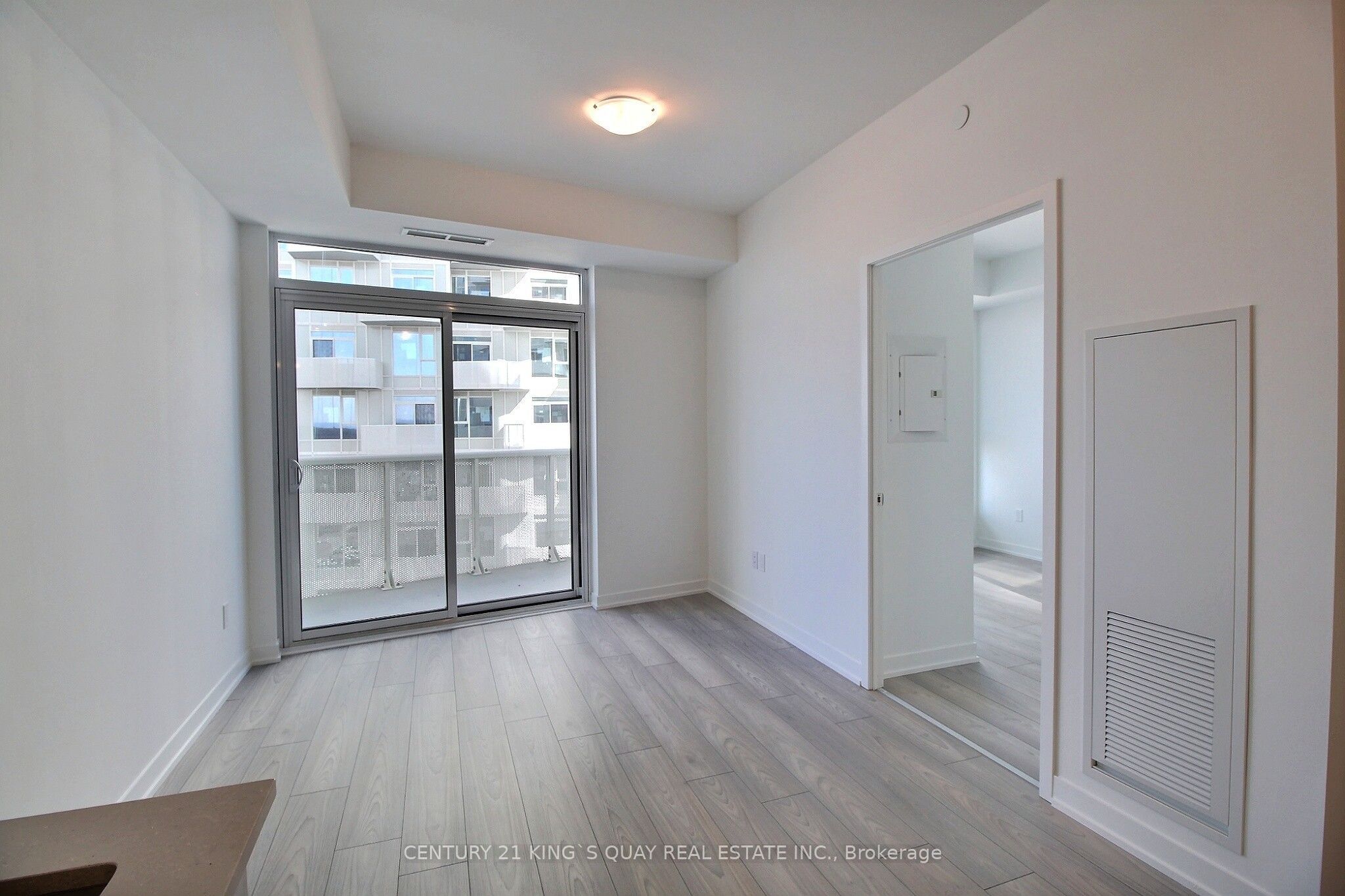 10 Abeja Street 1416