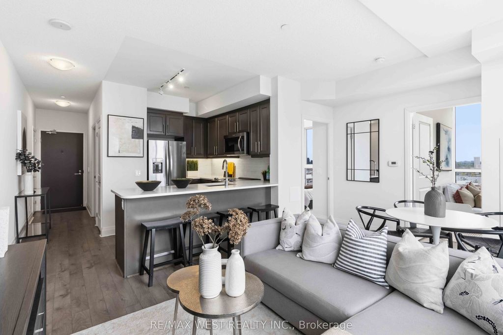 Photo of 15 Zorra Street #2202, Toronto, ON M8Z 0C1 (MLS # W13129150)