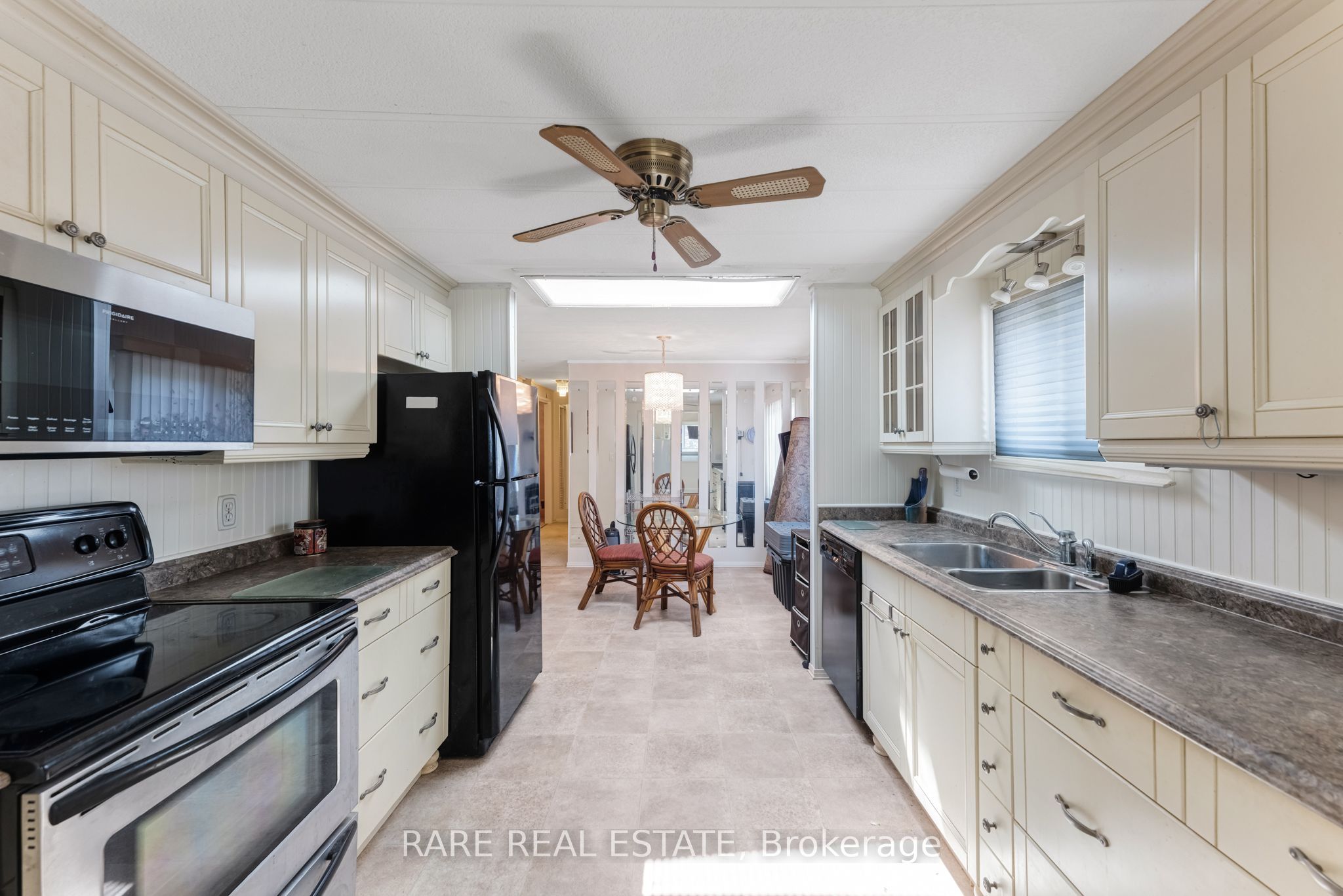 5263 Elliott Side Road 5